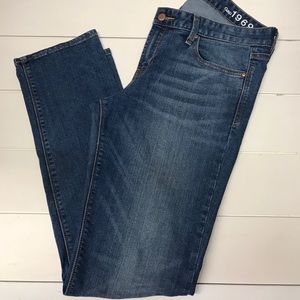 GAP Classic Real Straight Jean Size 30 (10)
